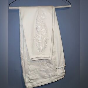 Talbots White Embroidered High Wasted Jegging Crop